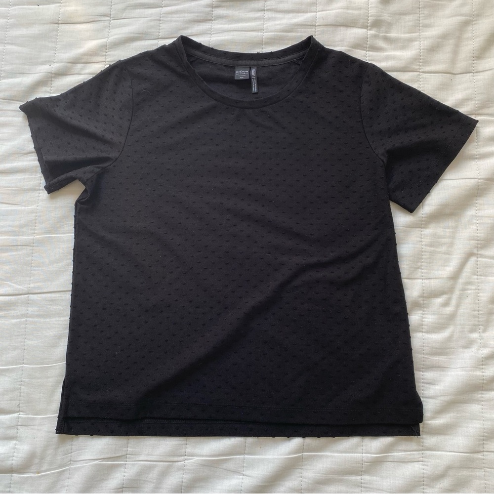 Simons Polka dot Black Short Sleeve Crewneck Tee